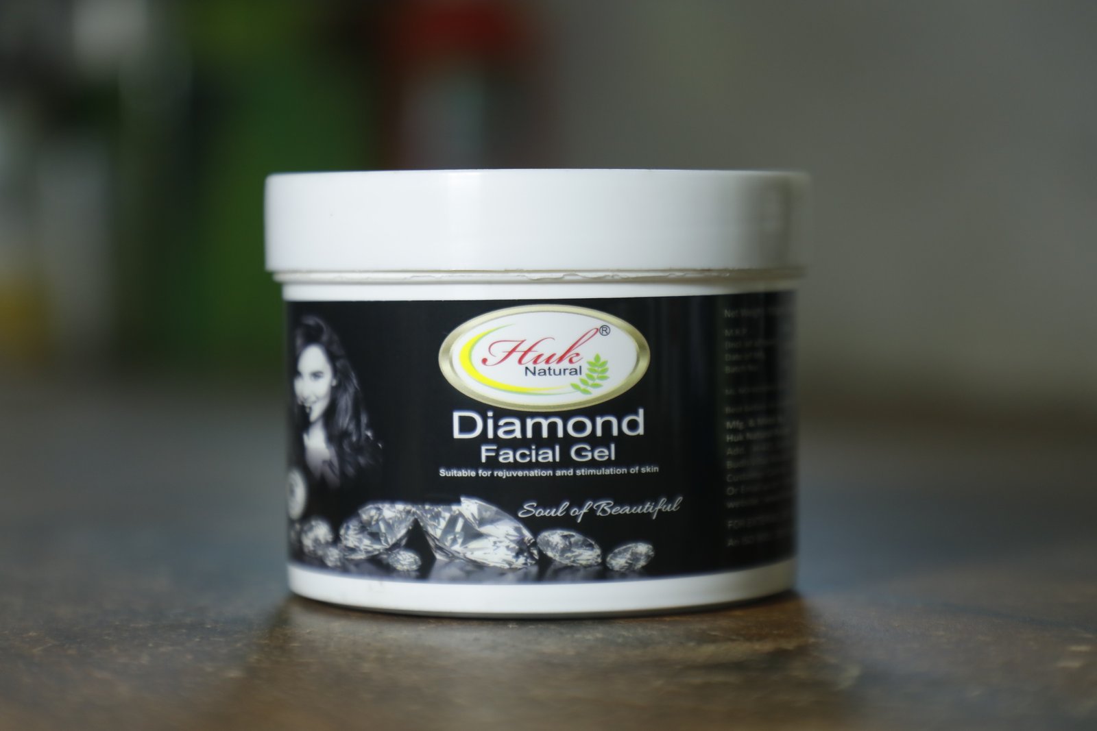 Huk Diamond Massage Gel with Aloe Vera & Orange Oil Huk Diamond Massage Gel with Aloe Vera & Orange Oil