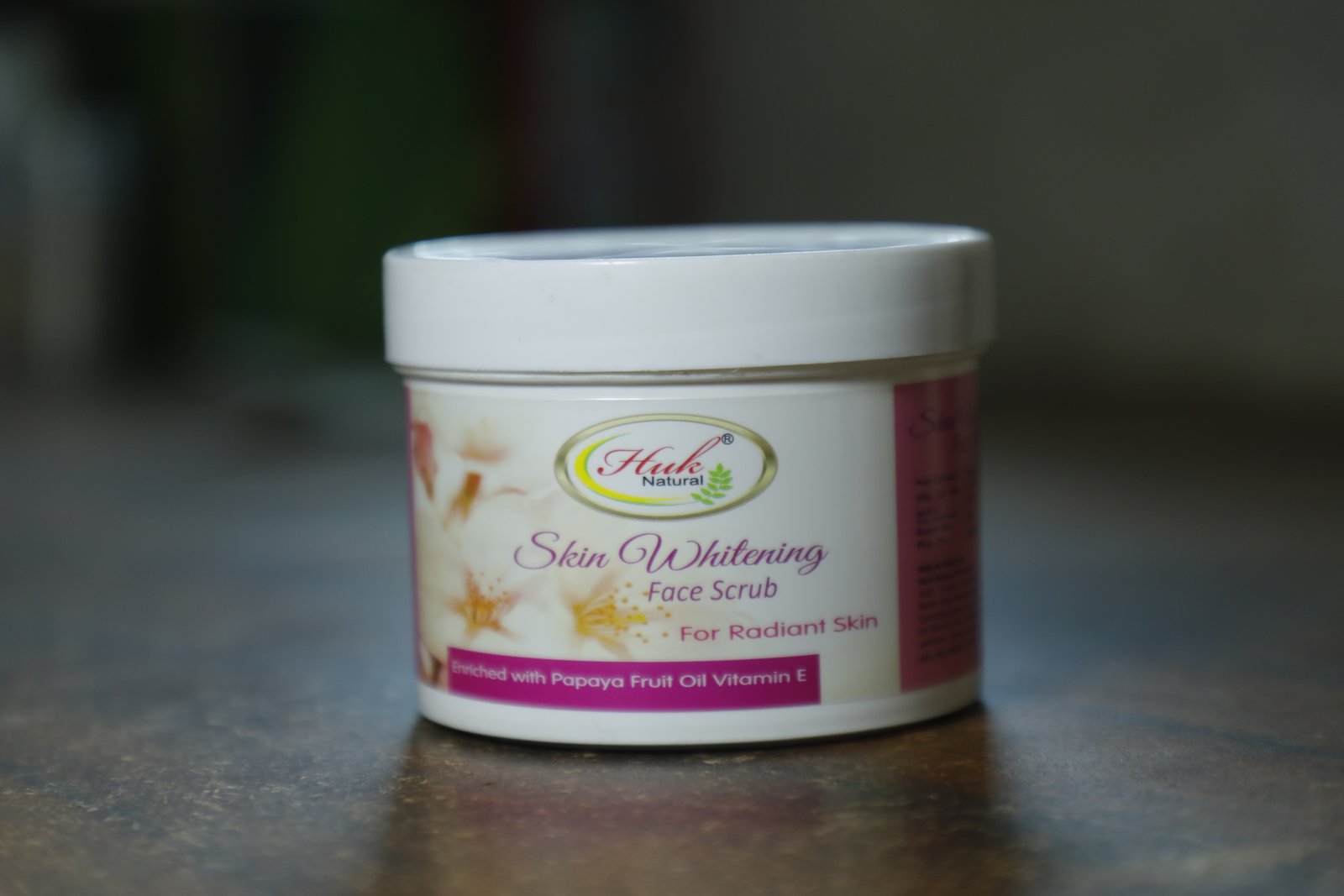 Huk Skin Whitening Face Scrub with Orange Oil Huk Skin Whitening Face Scrub with Orange Oil