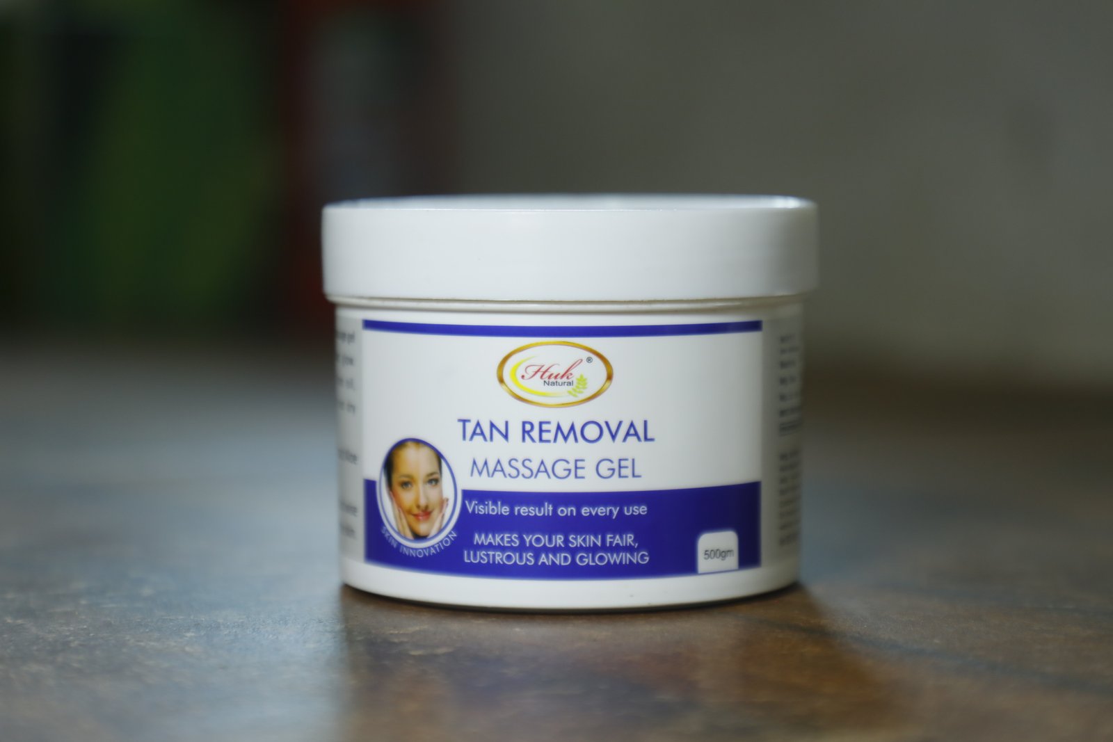Huk Tan Removal Massage Gel with Aloe Vera Huk Tan Removal Massage Gel with Aloe Vera