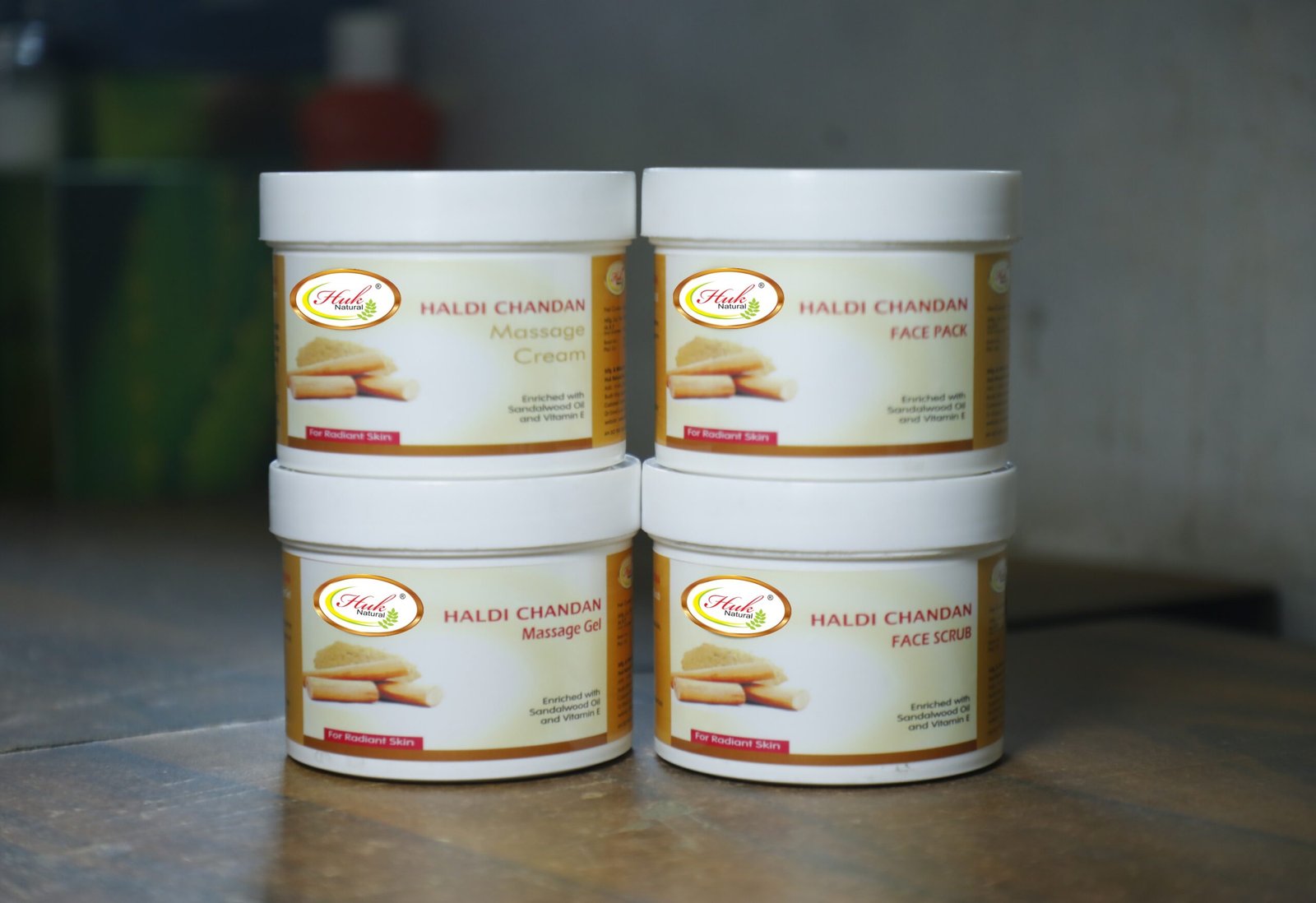 Huk Haldi Chandan Facial Kit Set of 4 for Men & Women Huk Haldi Chandan Facial Kit Set of 4 for Men & Women