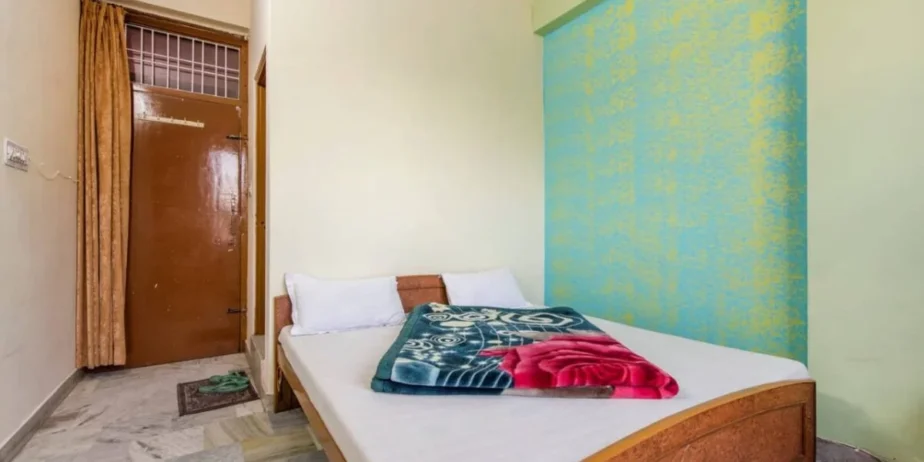 Puri Hotel Price Under 500 for Family