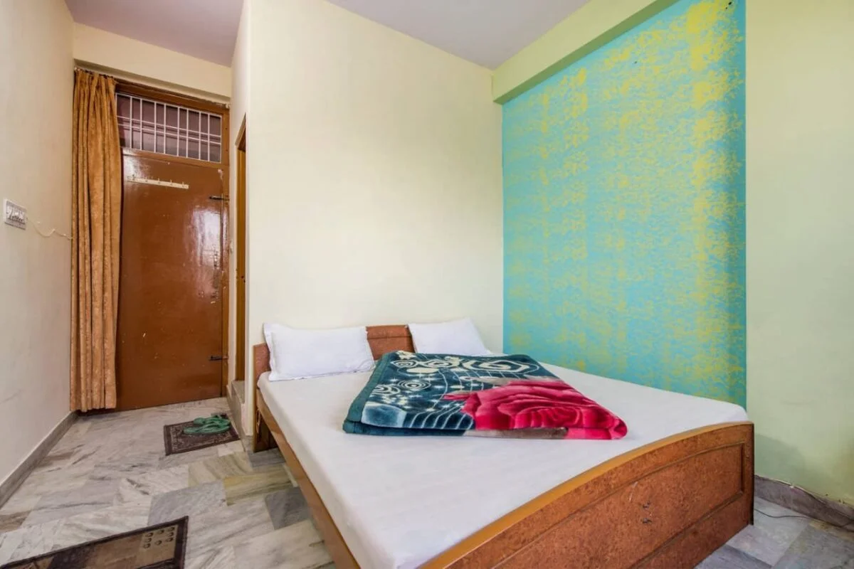 Puri Hotel Price Under 500 for Family